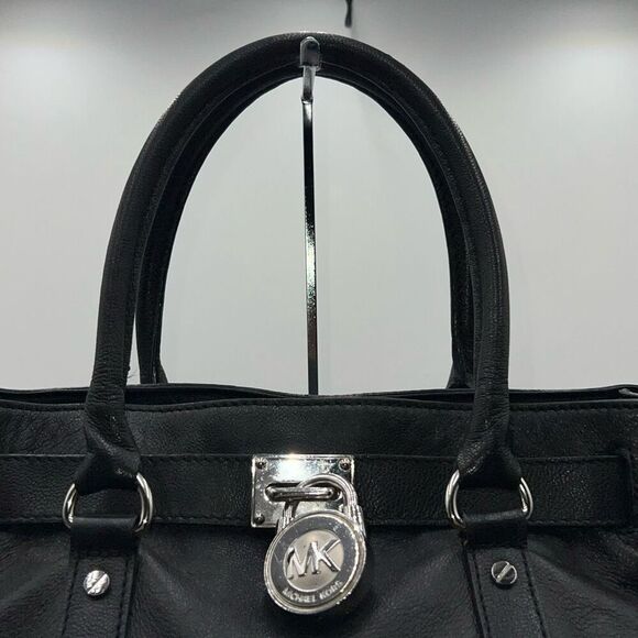 Michael Kors Hamilton Black Leather Bag - Picture 3 of 14